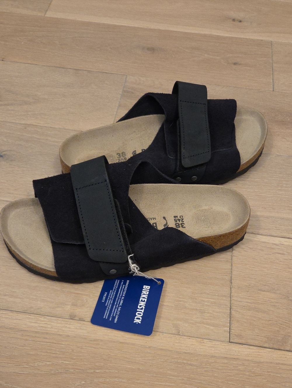 Birkenstock - Kyoto
Nubuck-Suede Leather - Brand New W7-7.5 / M 5-5.5